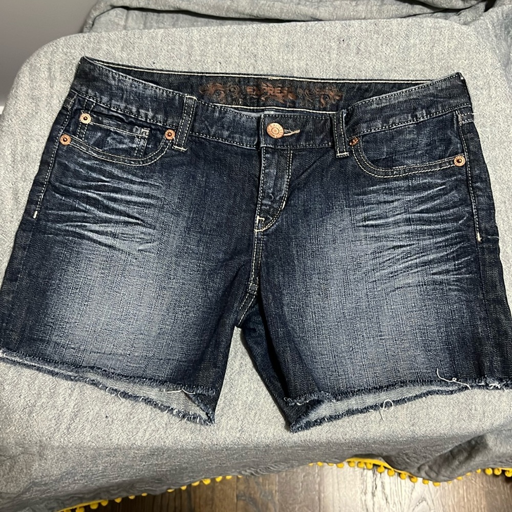 Women's Express denim shorts, size 8